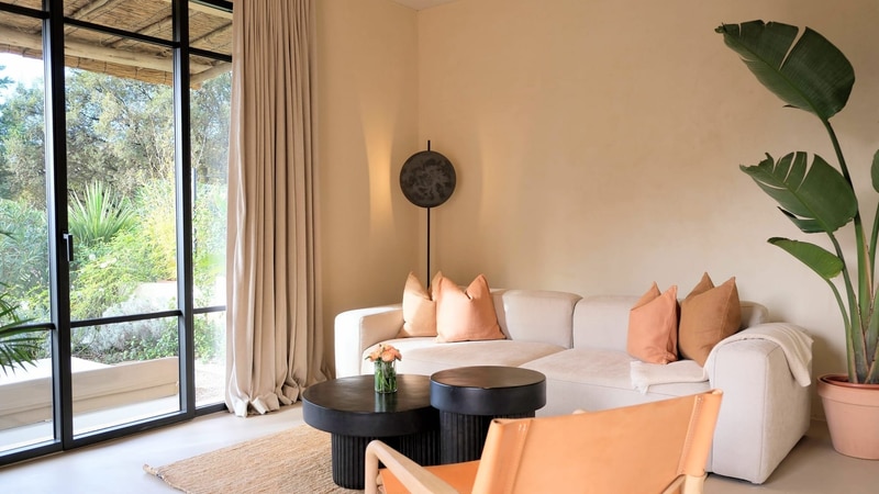 Suite de la Bronzette at Toile Blanche